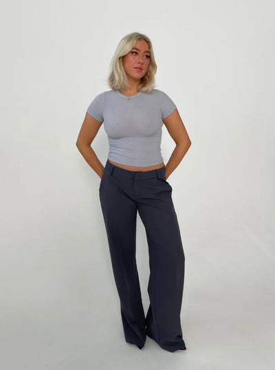 Low waisted pants
